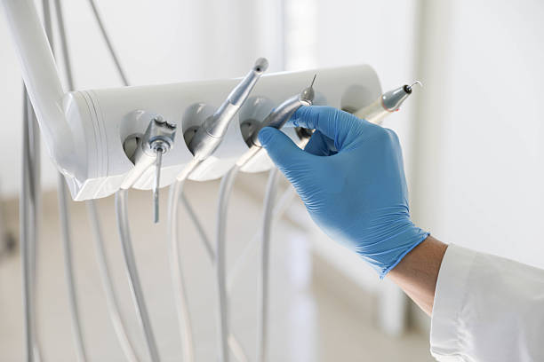 Professional Emergency Dentist technician working in Rincon, GA